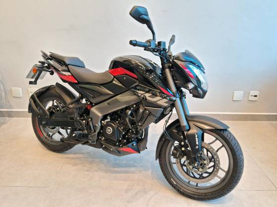 BAJAJ DOMINAR 200 
